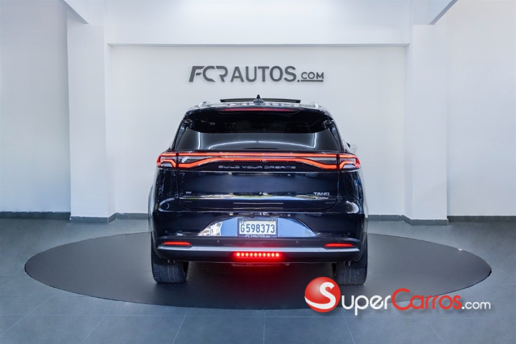 2023 BYD Tang — foto 7 / 12