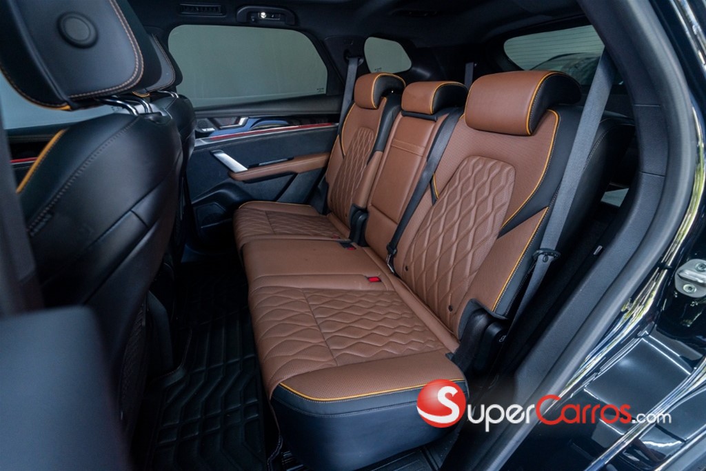 2023 BYD Tang — foto 10 / 12