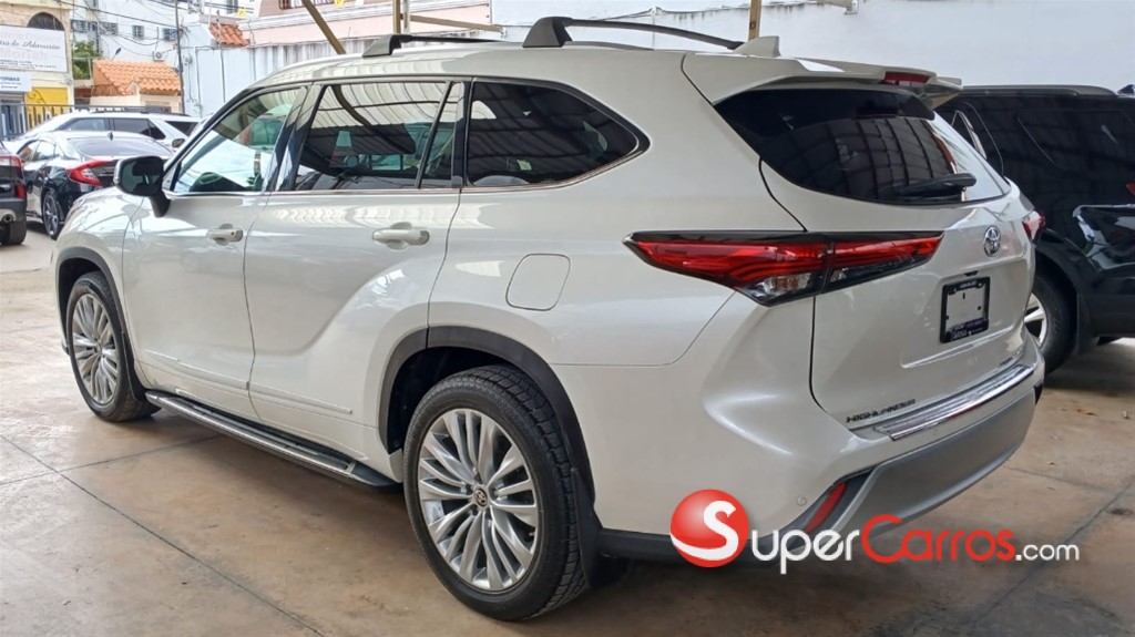 2021 Toyota Highlander Platinum — foto 11 / 12