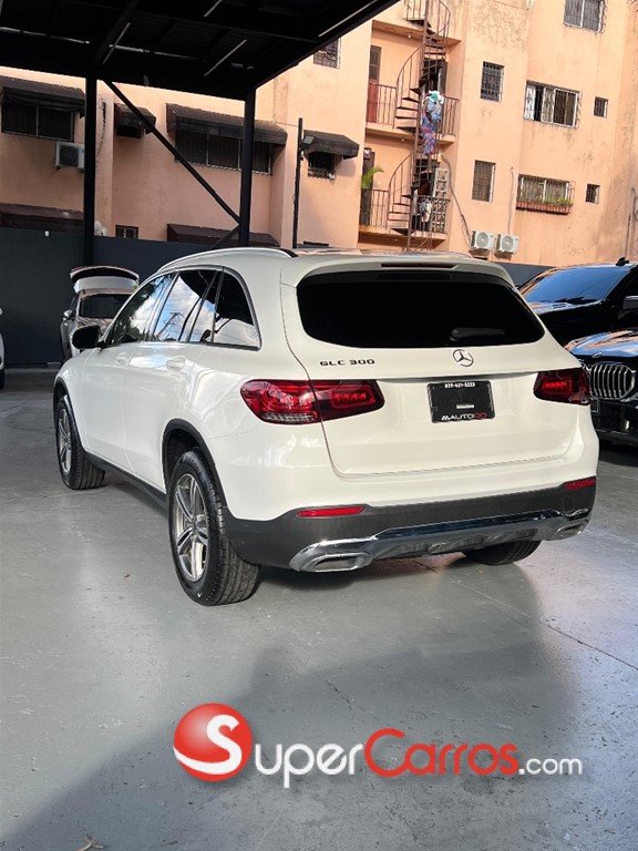 2020 Mercedes-Benz Clase GLC 300 — foto 9 / 10