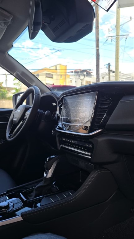 2027 Isuzu Mux — foto 12 / 12