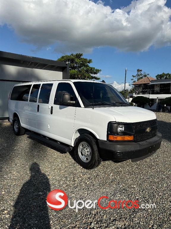 2016 Chevrolet Express G3500 — foto 5 / 11