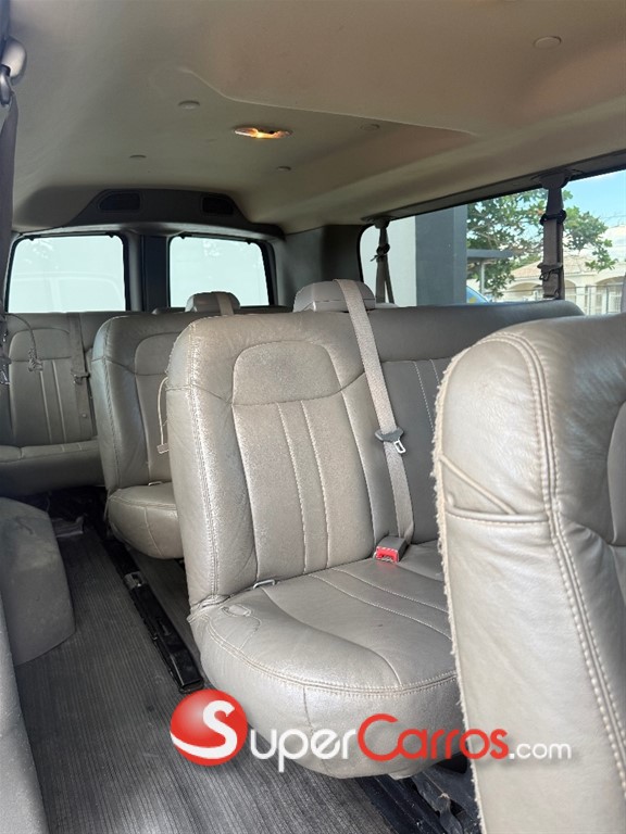 2016 Chevrolet Express G3500 — foto 8 / 11
