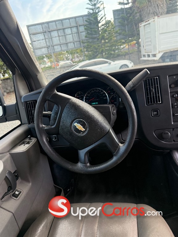 2016 Chevrolet Express G3500 — foto 9 / 11