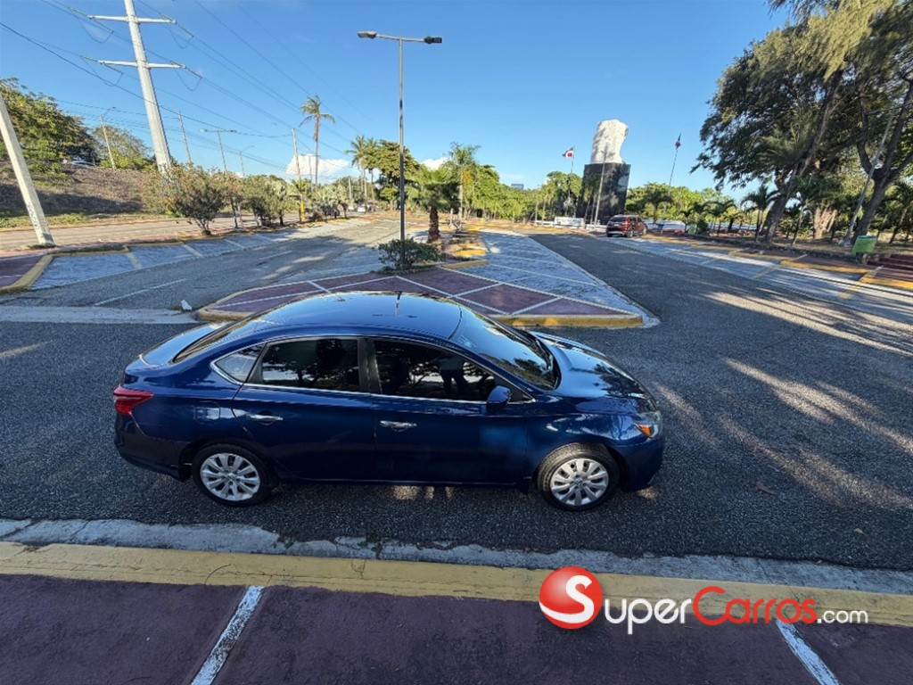 2019 Nissan Sentra S — foto 3 / 12