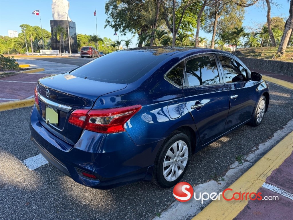 2019 Nissan Sentra S — foto 10 / 12