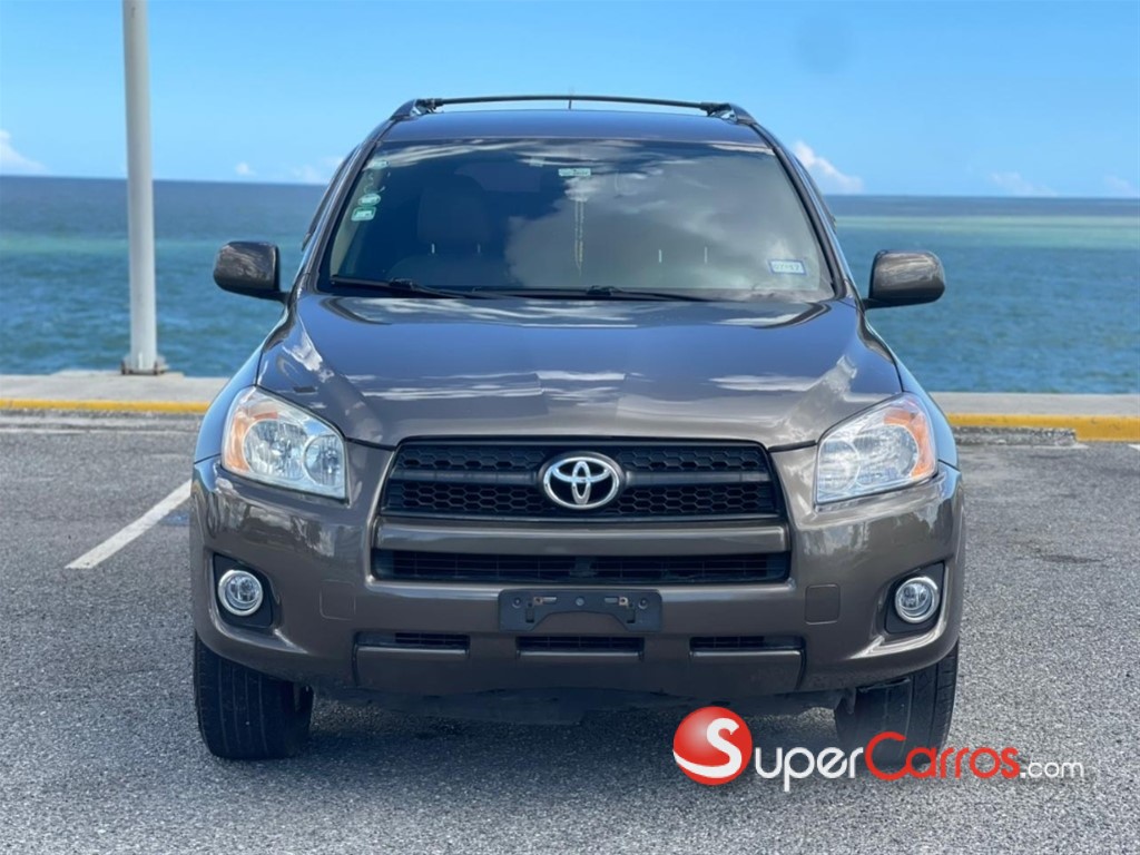 2011 Toyota RAV4 LE PLUS — foto 2 / 10