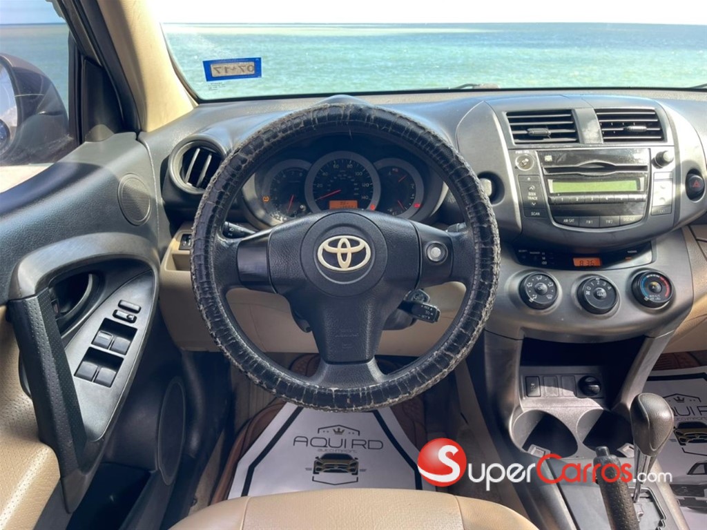 2011 Toyota RAV4 LE PLUS — foto 8 / 10