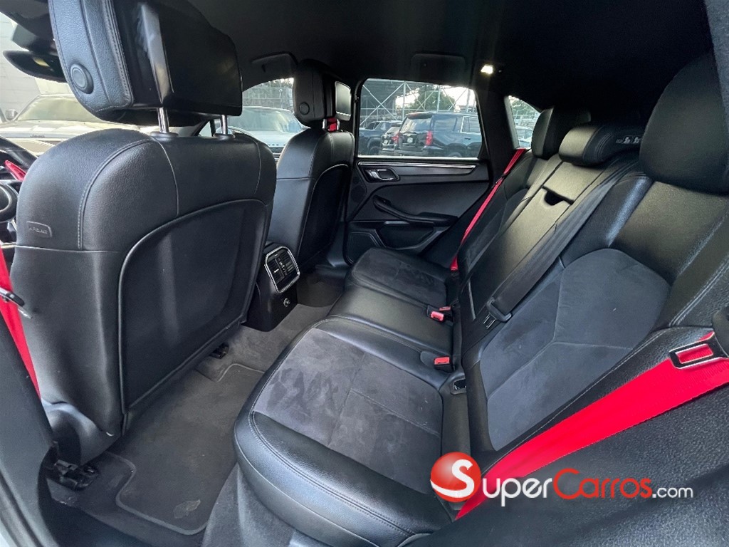2017 Porsche Macan — foto 7 / 10