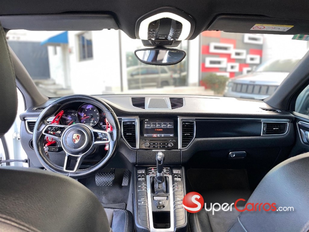 2017 Porsche Macan — foto 10 / 10