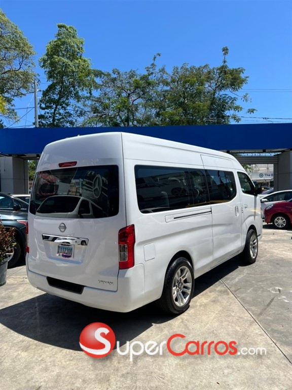2024 Nissan Urvan — foto 2 / 12