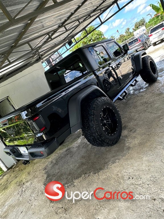 2020 Jeep Gladiator — foto 9 / 12