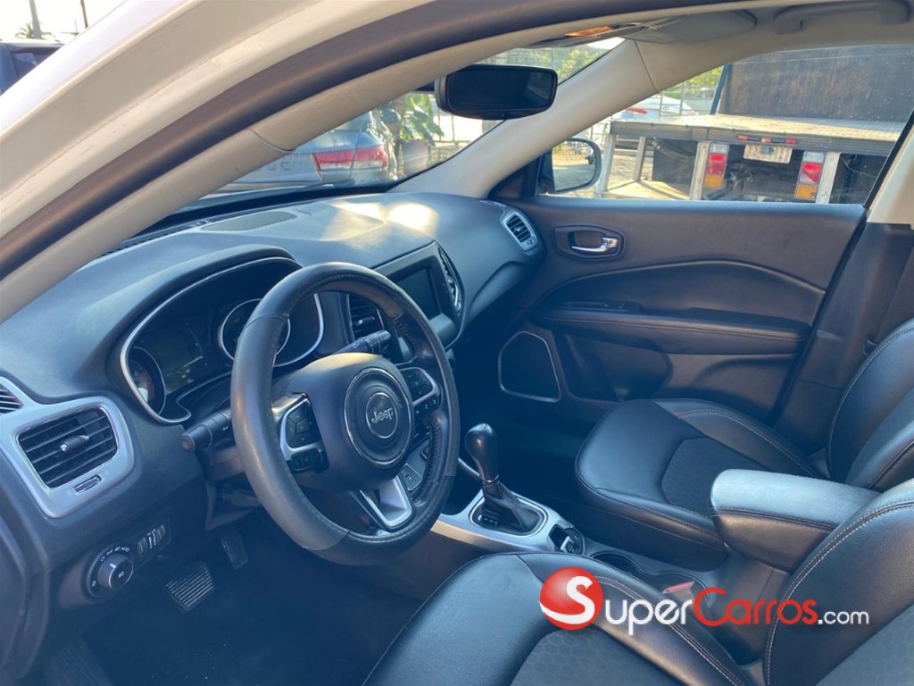 2019 Jeep Compass — foto 9 / 12