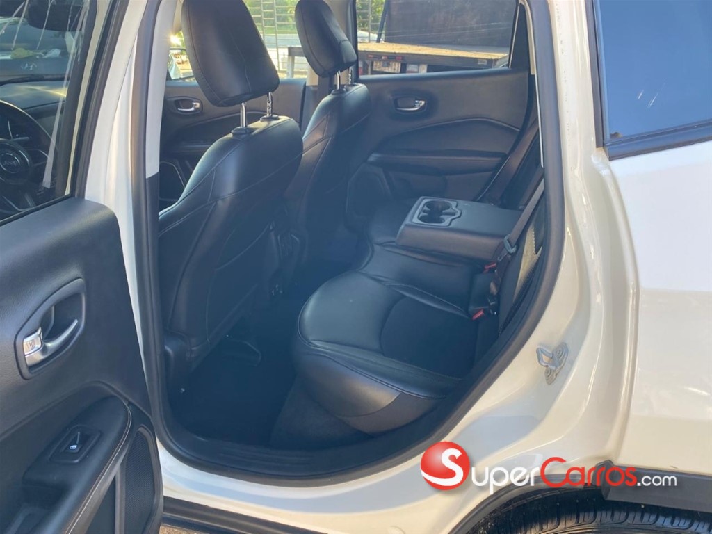 2019 Jeep Compass — foto 10 / 12