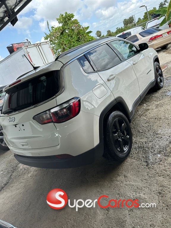 2019 Jeep Compass — foto 11 / 12
