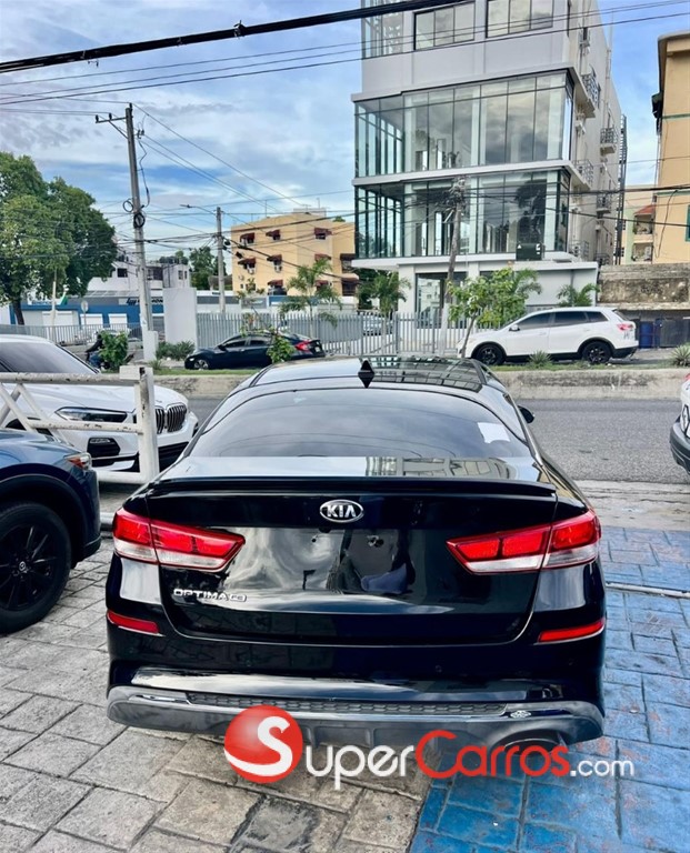 2019 Kia Optima FE — foto 4 / 12