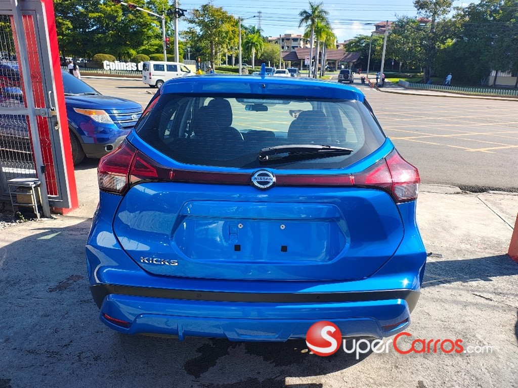 2021 Nissan Kicks SV — foto 7 / 9