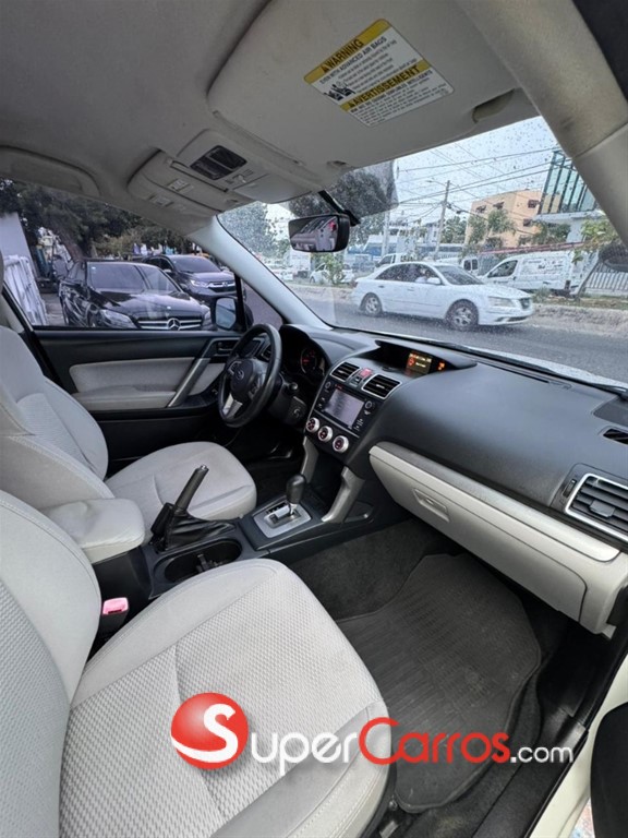 2017 Subaru Forester — foto 7 / 12