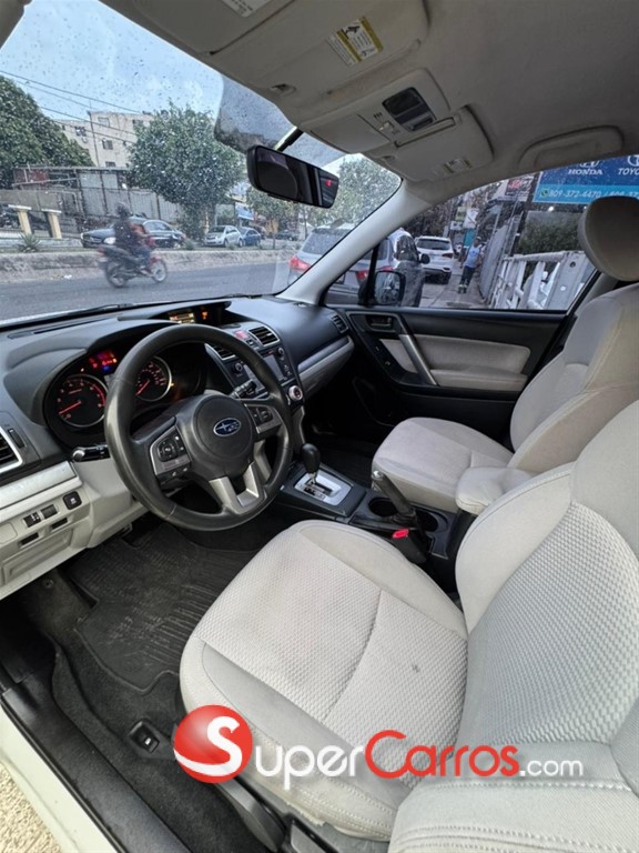 2017 Subaru Forester — foto 10 / 12