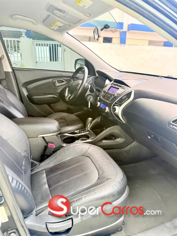 2010 Hyundai Tucson LIMITED — foto 11 / 12