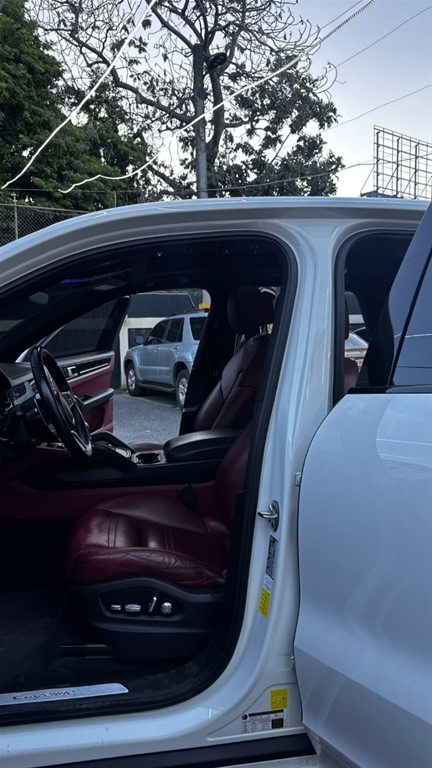 2019 Porsche Cayenne Coupe — foto 2 / 12