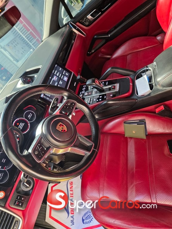 2019 Porsche Cayenne Coupe — foto 9 / 12
