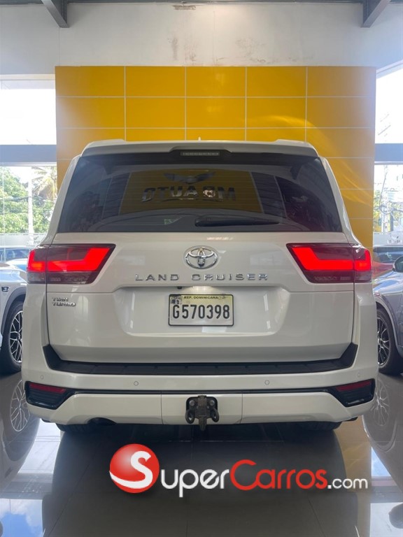 2022 Toyota Land Cruiser 70 ANIVERSARIO — foto 4 / 10