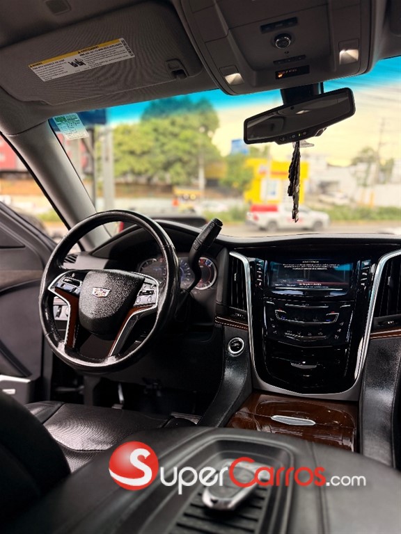 2020 Cadillac Escalade — foto 9 / 12