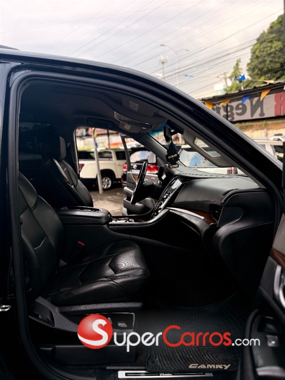 2020 Cadillac Escalade — foto 10 / 12