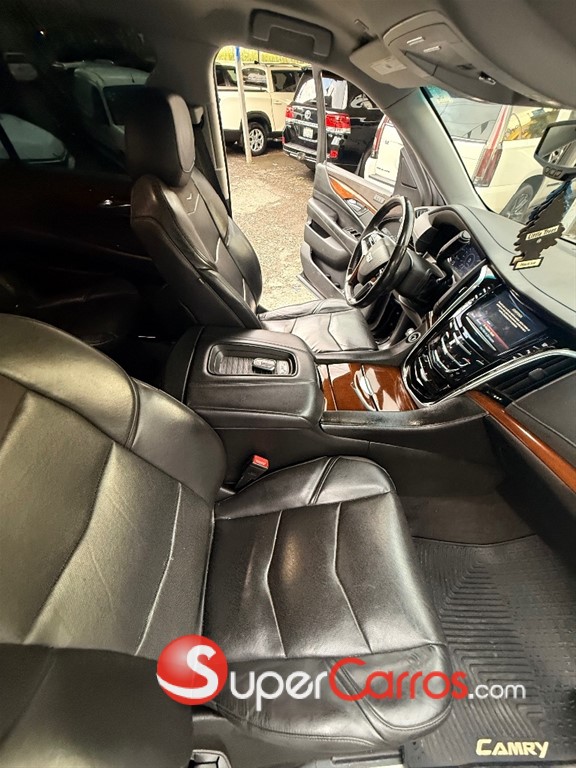 2020 Cadillac Escalade — foto 12 / 12