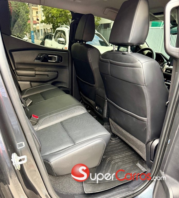 2025 Mitsubishi Motors L 200 Triton — foto 6 / 12
