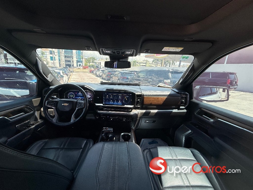 2023 Chevrolet Silverado 2500HD High Country — foto 2 / 7