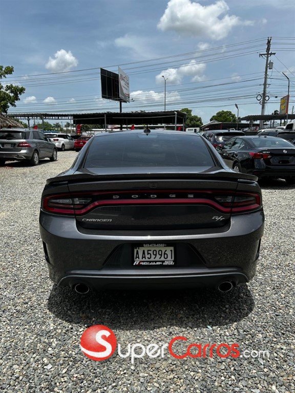 2019 Dodge Charger RT — foto 6 / 12