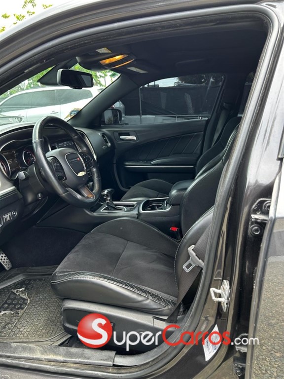 2019 Dodge Charger RT — foto 7 / 12