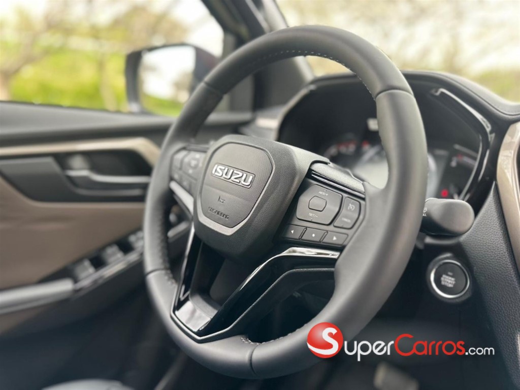 2027 Isuzu DMAX LSE — foto 12 / 12
