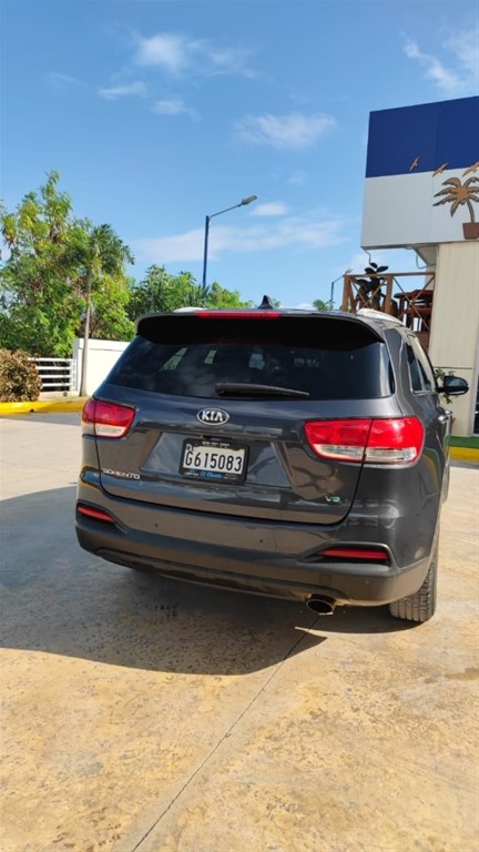 2017 Kia Sorento — foto 2 / 7