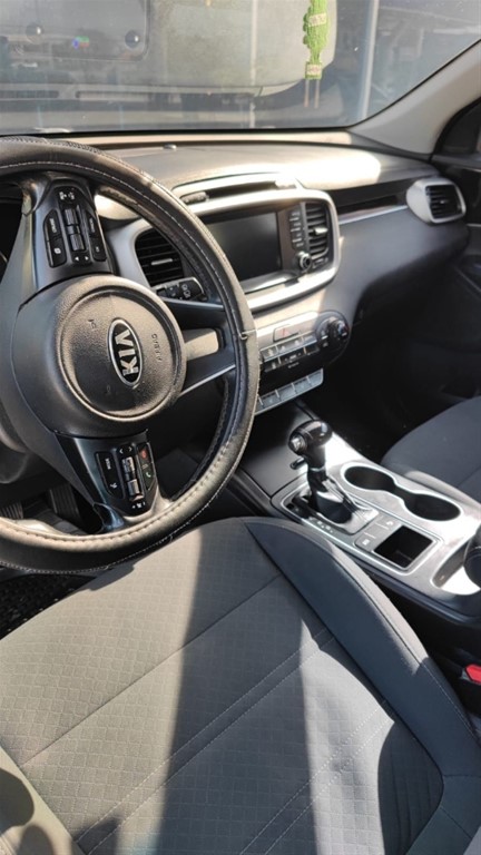 2017 Kia Sorento — foto 4 / 7