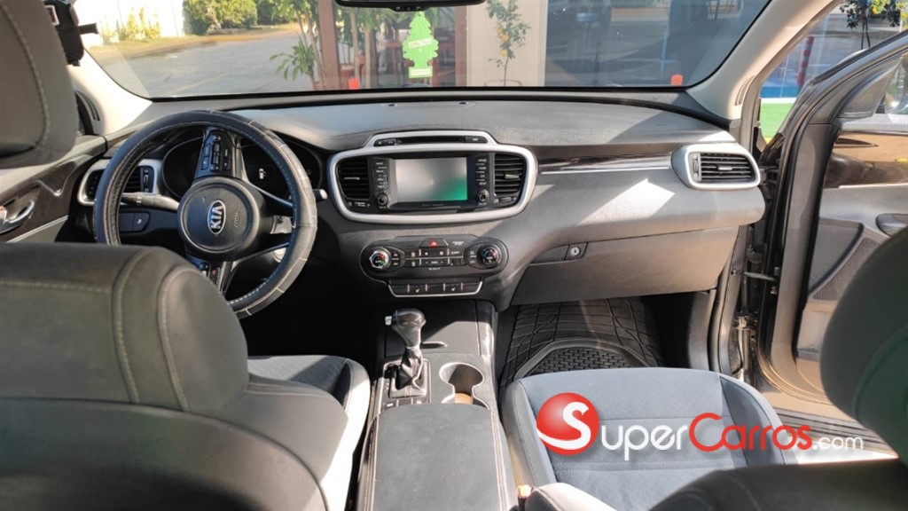 2017 Kia Sorento — foto 5 / 7