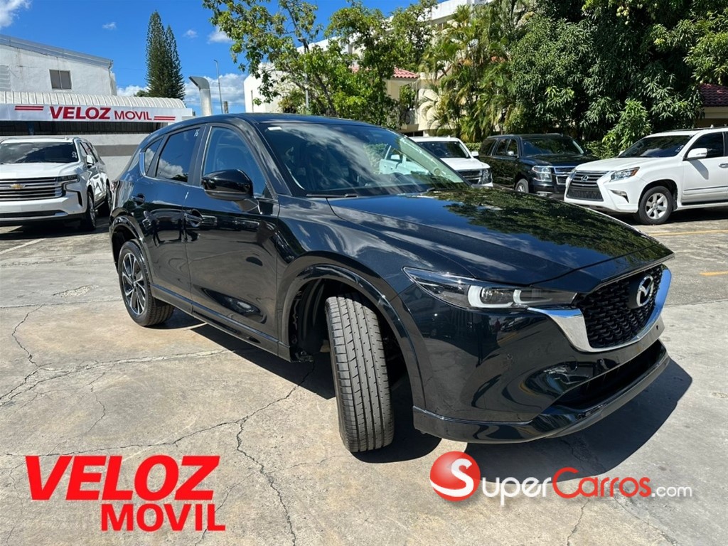 2027 Mazda CX-5 GS — foto 2 / 7