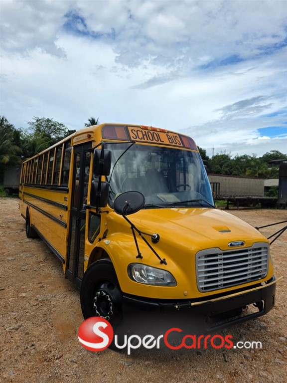 2013 Freightliner C2