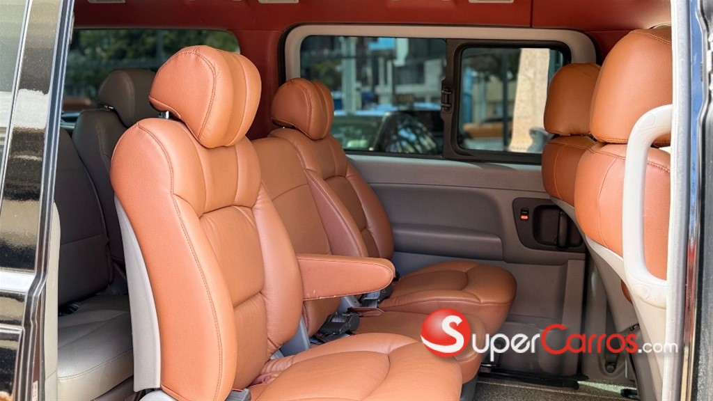 2020 Hyundai Grand Starex — foto 8 / 11