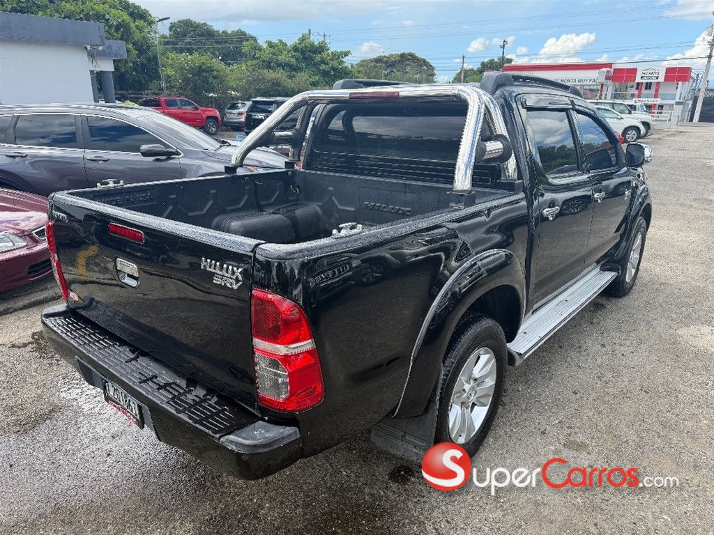 2006 Toyota Hilux SRV — foto 4 / 8