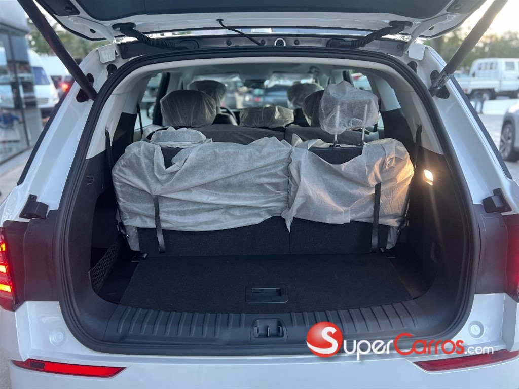 2026 Ford EDGE TREND HYBRID — foto 7 / 12