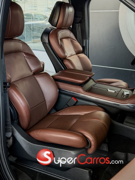 2025 Lincoln Navigator Reserve I — foto 3 / 12