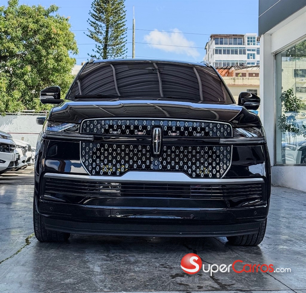 2025 Lincoln Navigator Reserve I — foto 12 / 12