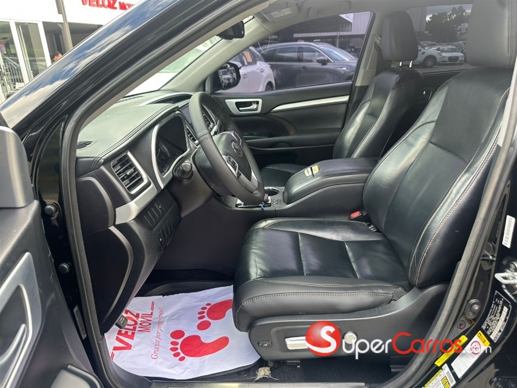 2016 Toyota Highlander XLE — foto 5 / 9