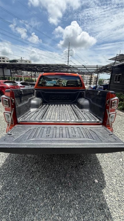 2024 Isuzu DMAX — foto 6 / 12