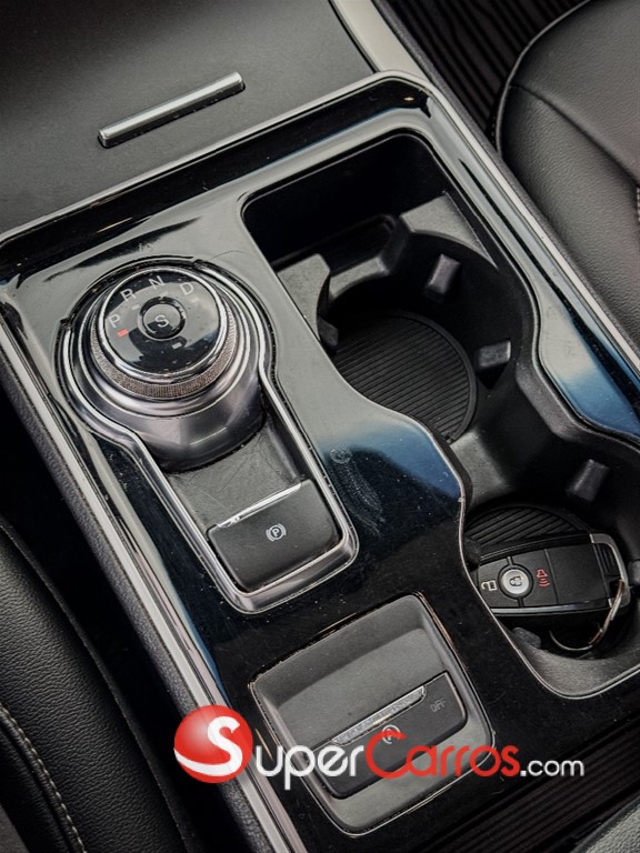 2020 Ford EDGE SEL AWD — foto 6 / 12