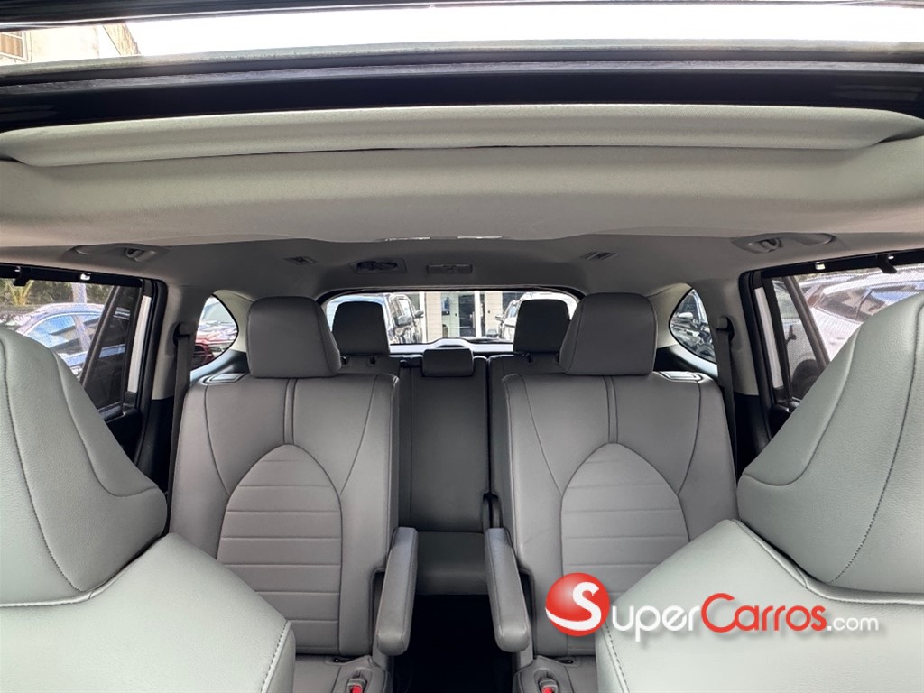 2021 Toyota Highlander XLE — foto 11 / 12