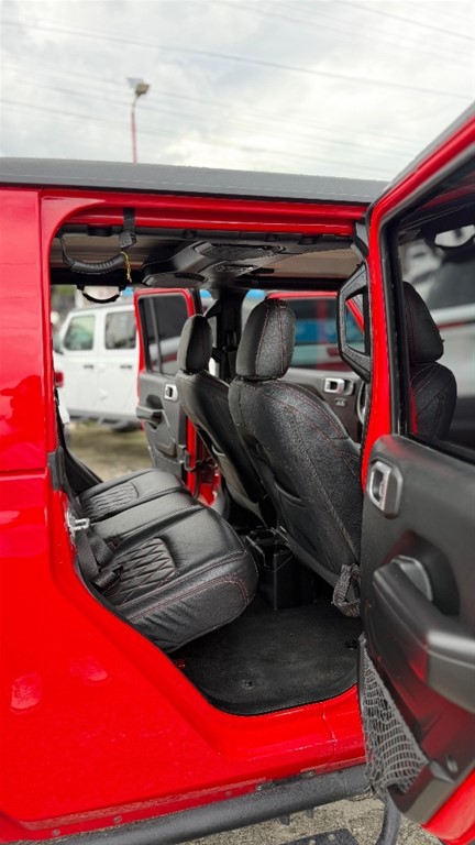 2020 Jeep Gladiator Sport — foto 7 / 12